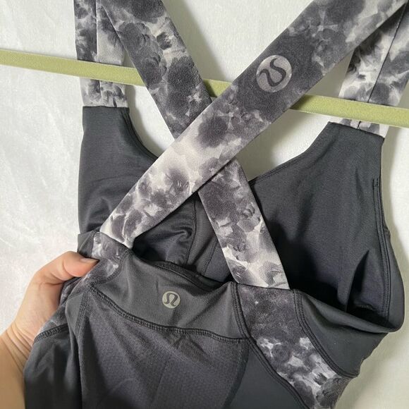 Lululemon Push Ur Limits Tank Coal/Black Roses sz 6 - Picture 2 of 7